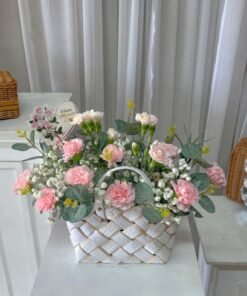 (M10) Fresh Carnation Basket
